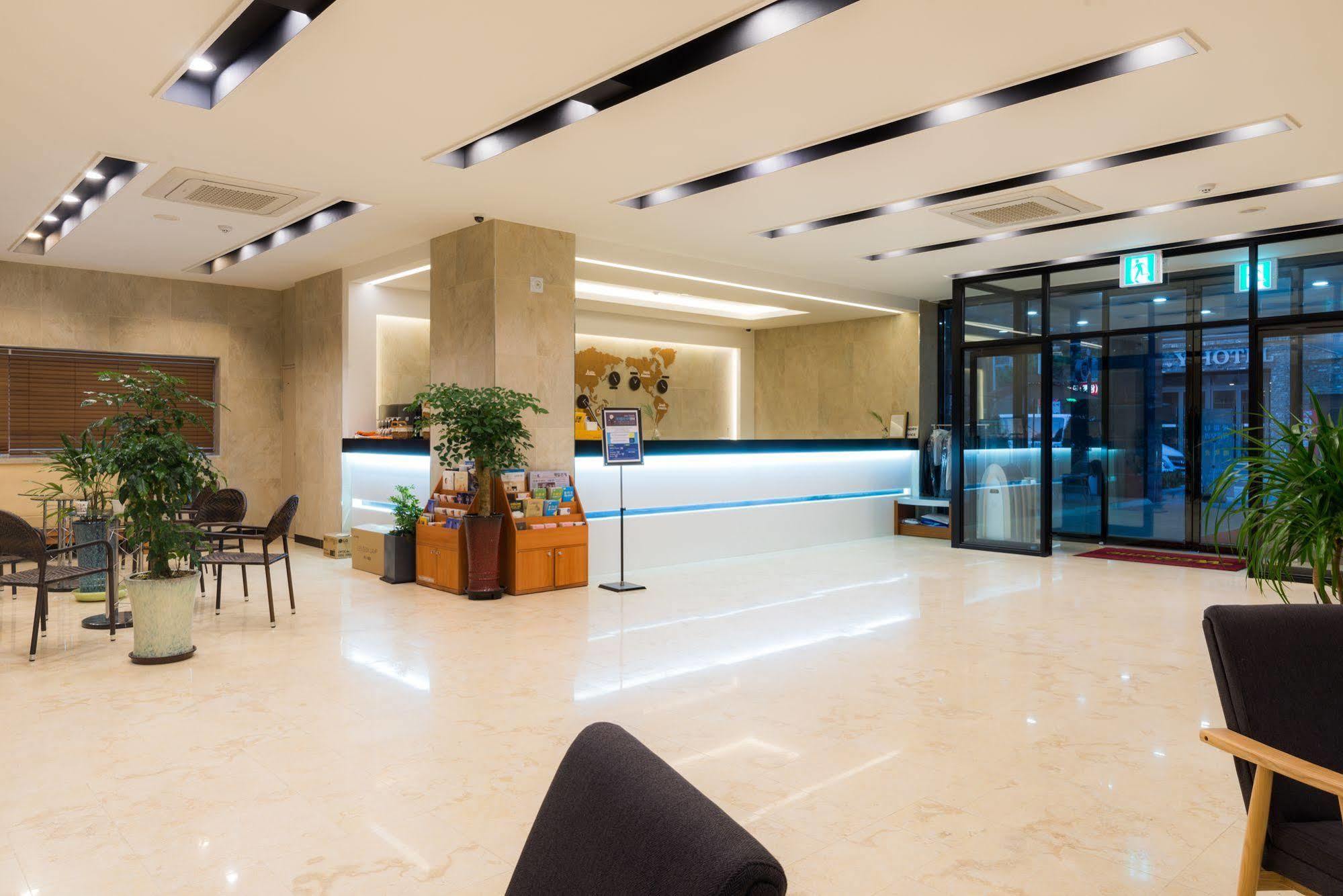 Reborn Suwon Silkroad Hotel Exterior foto