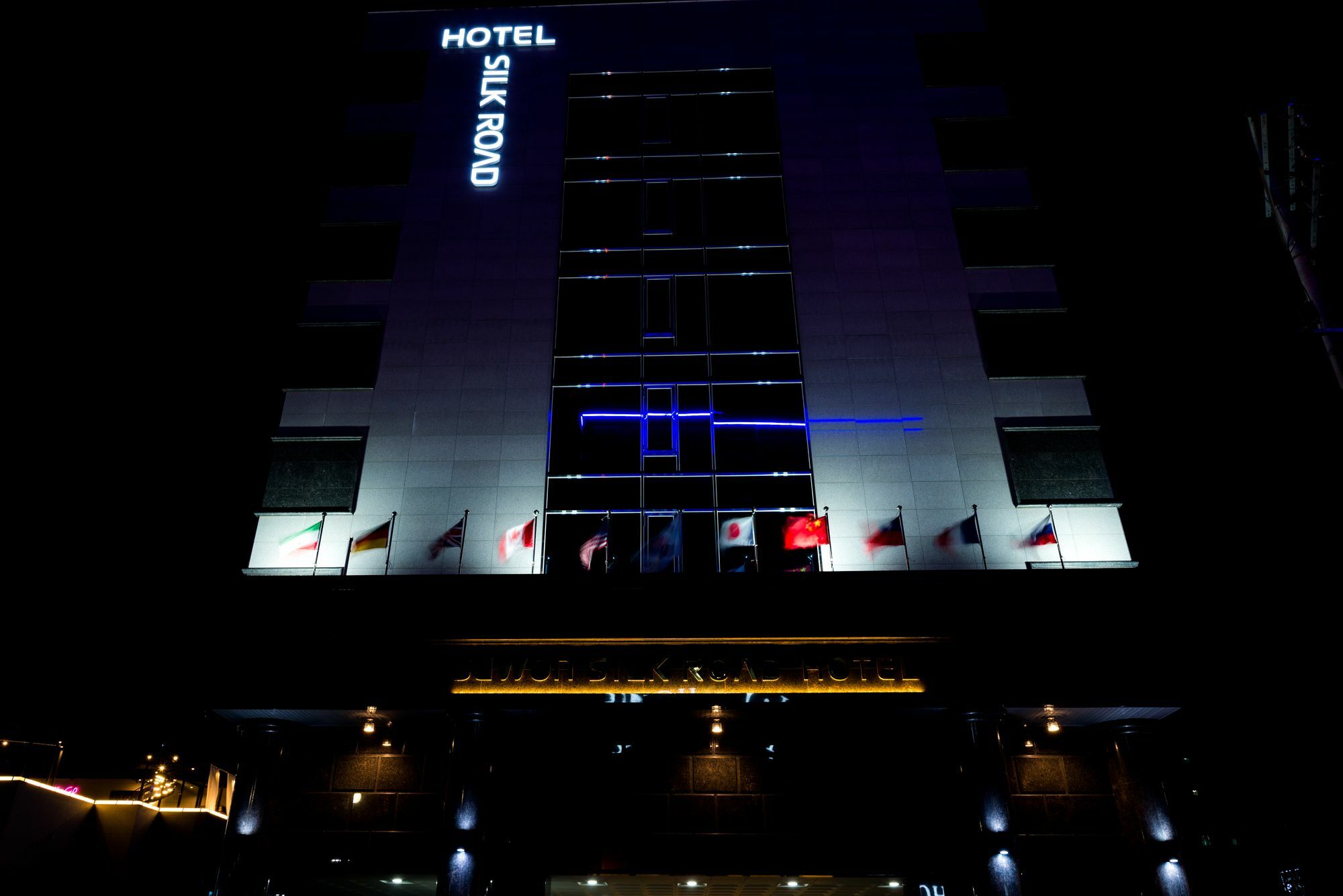 Reborn Suwon Silkroad Hotel Exterior foto